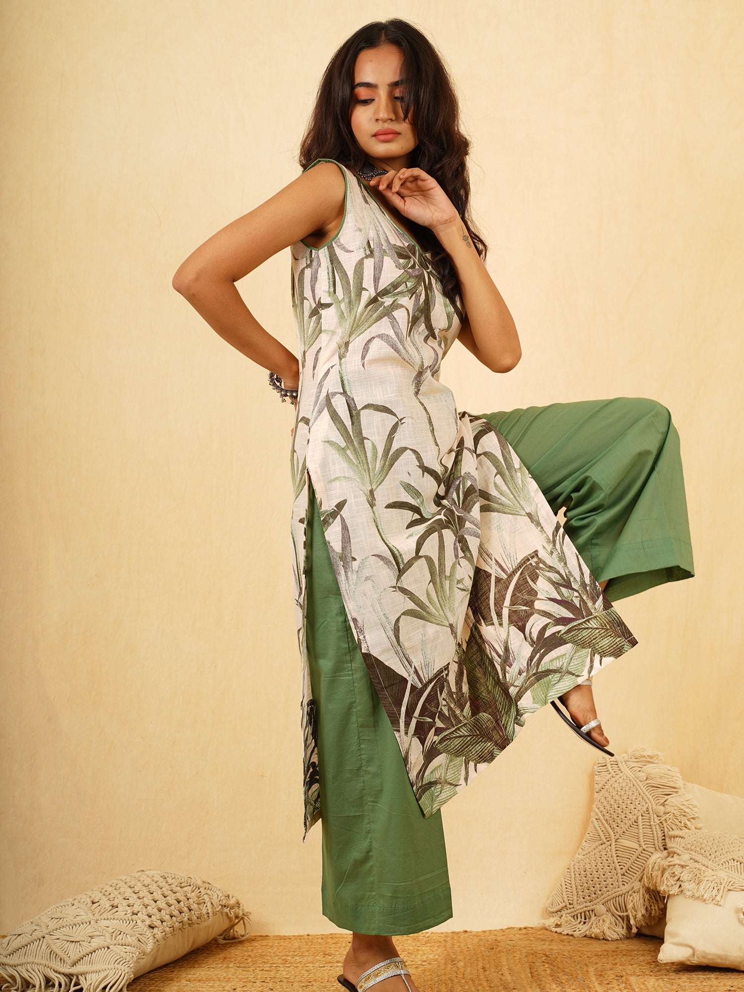 8 Stylish Indian Women's Outfits For Work - House of Anecdotes 8 Stylish Indian Women's Outfits For Work - House of Anecdotes