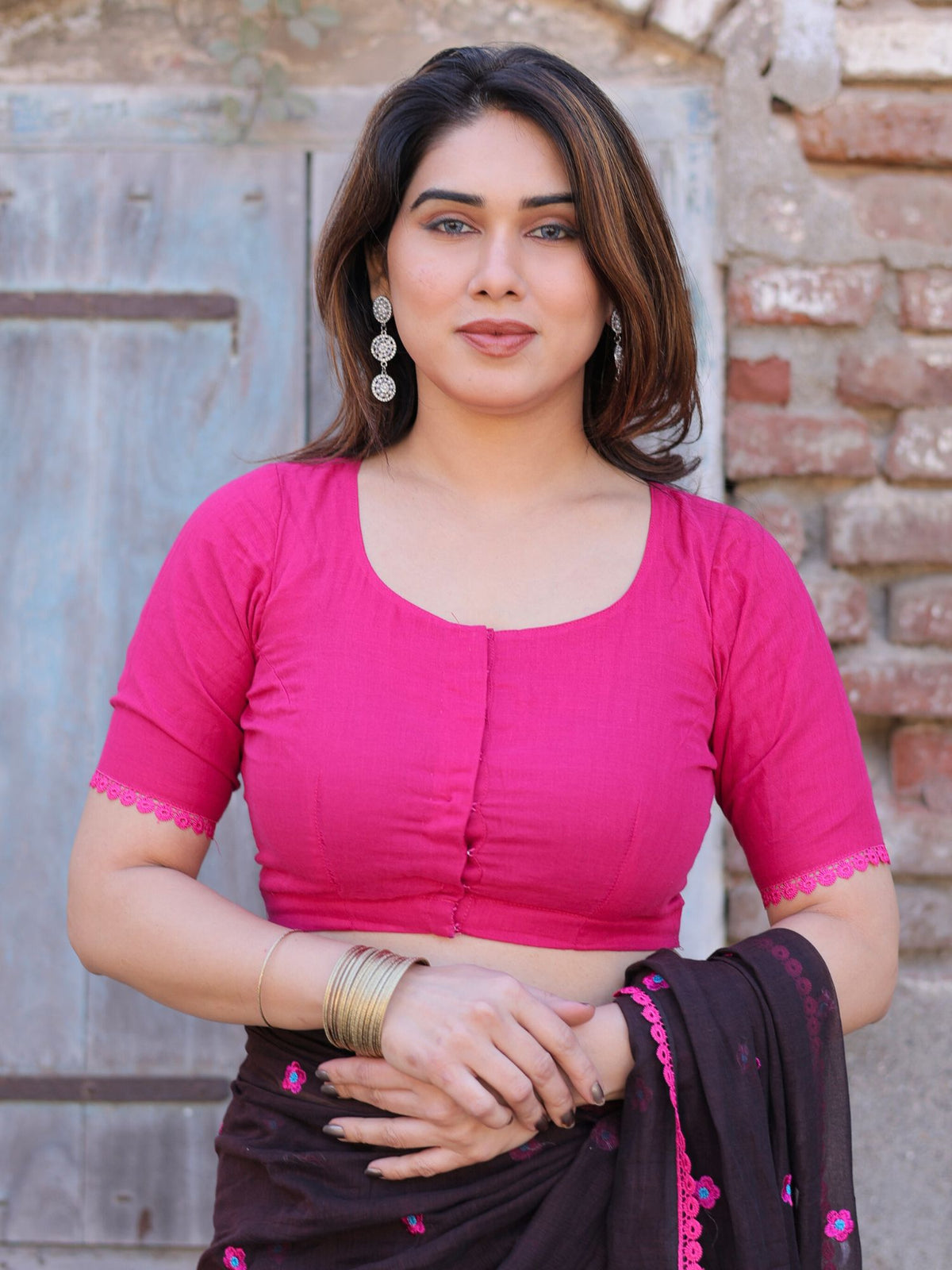 Cola mul cotton embroidered saree with blouse