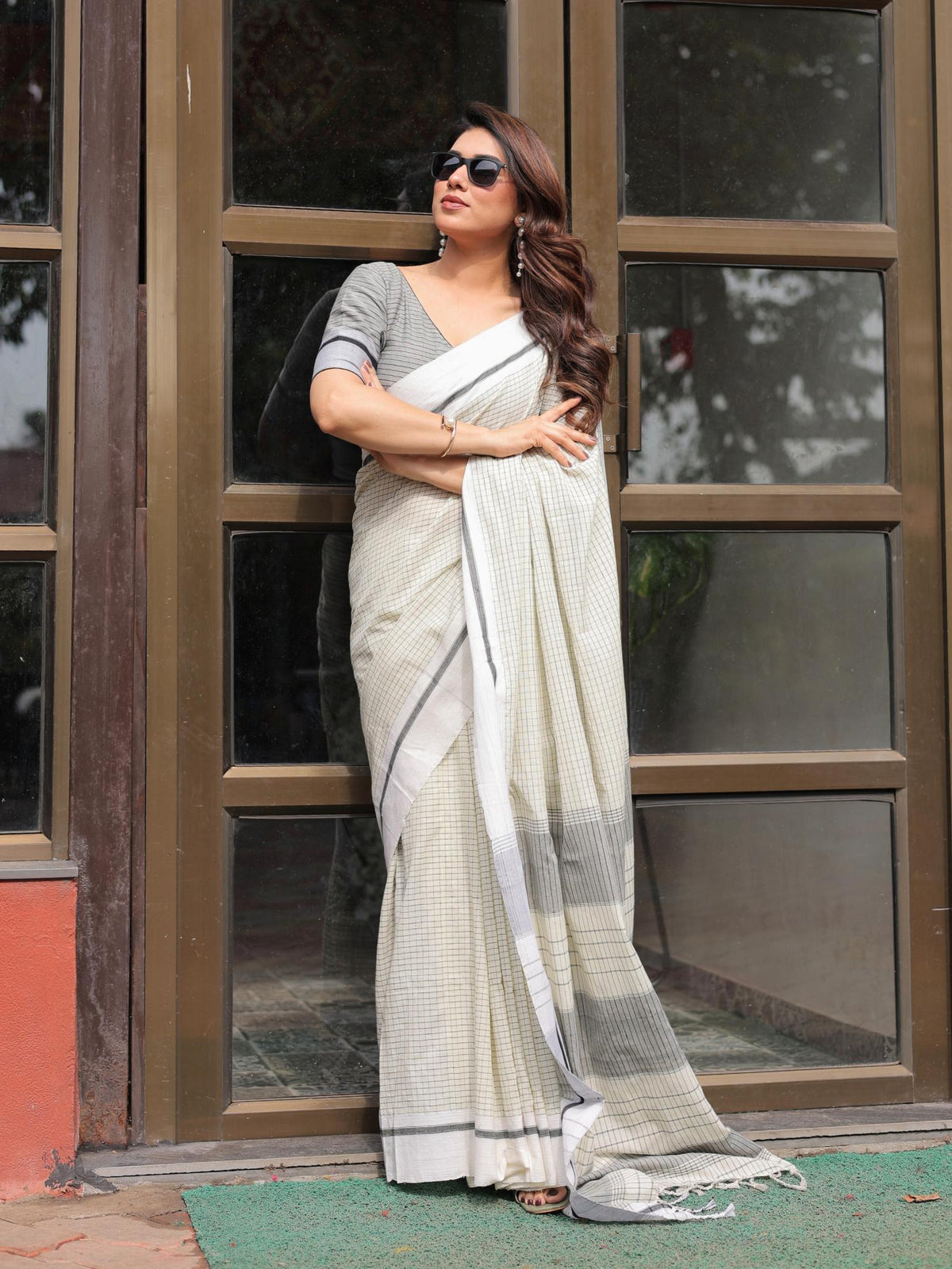 Saras bengal cotton saree with blouse