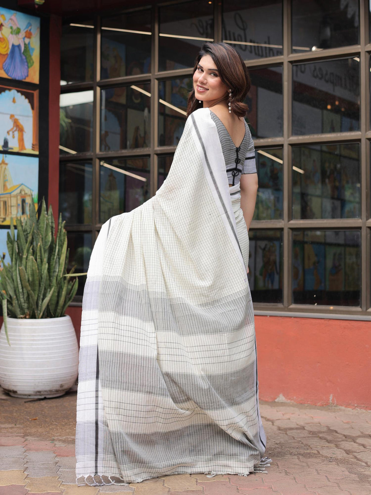 Saras bengal cotton saree with blouse