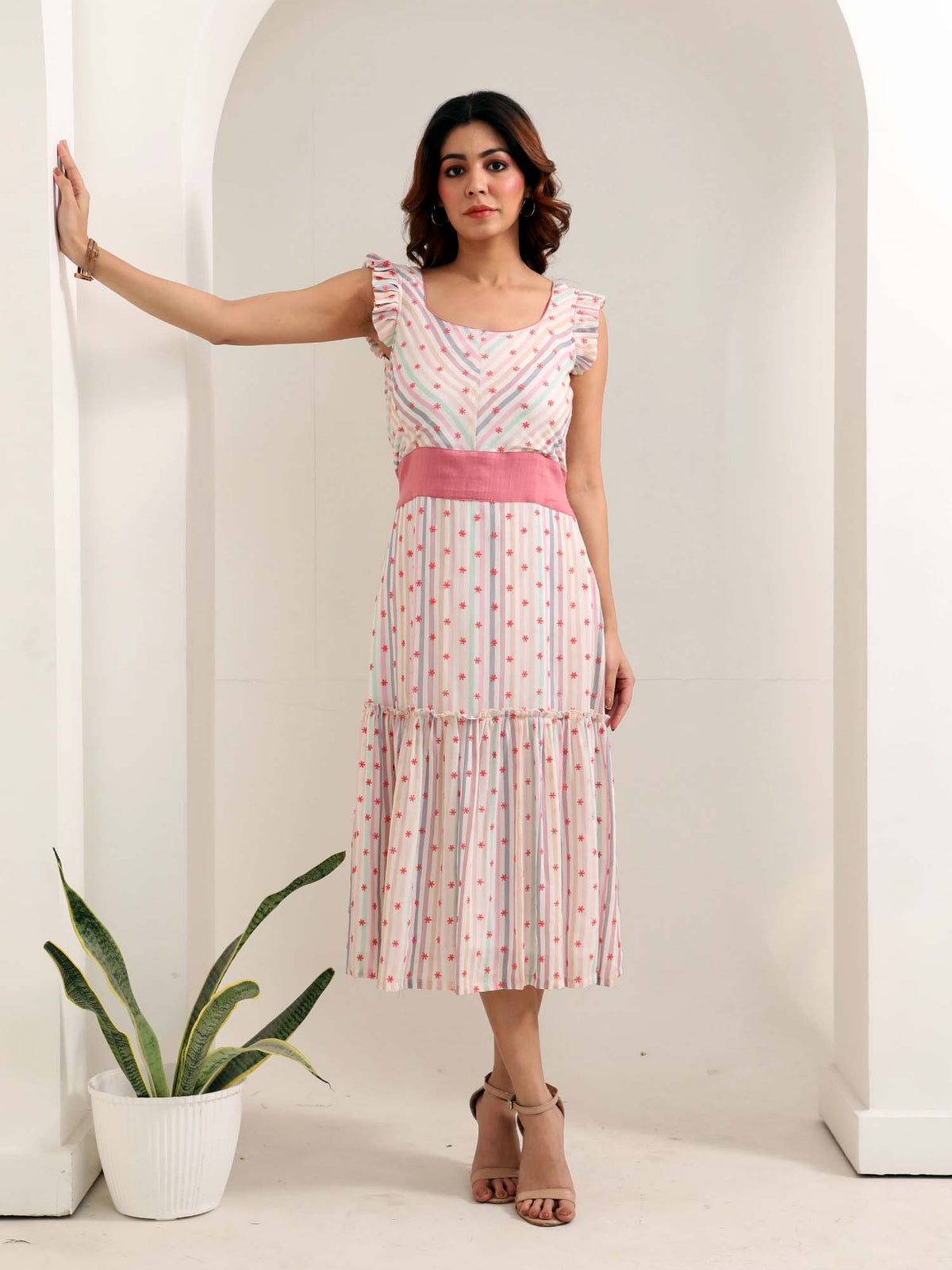 Daisy- cotton embroidered dress
