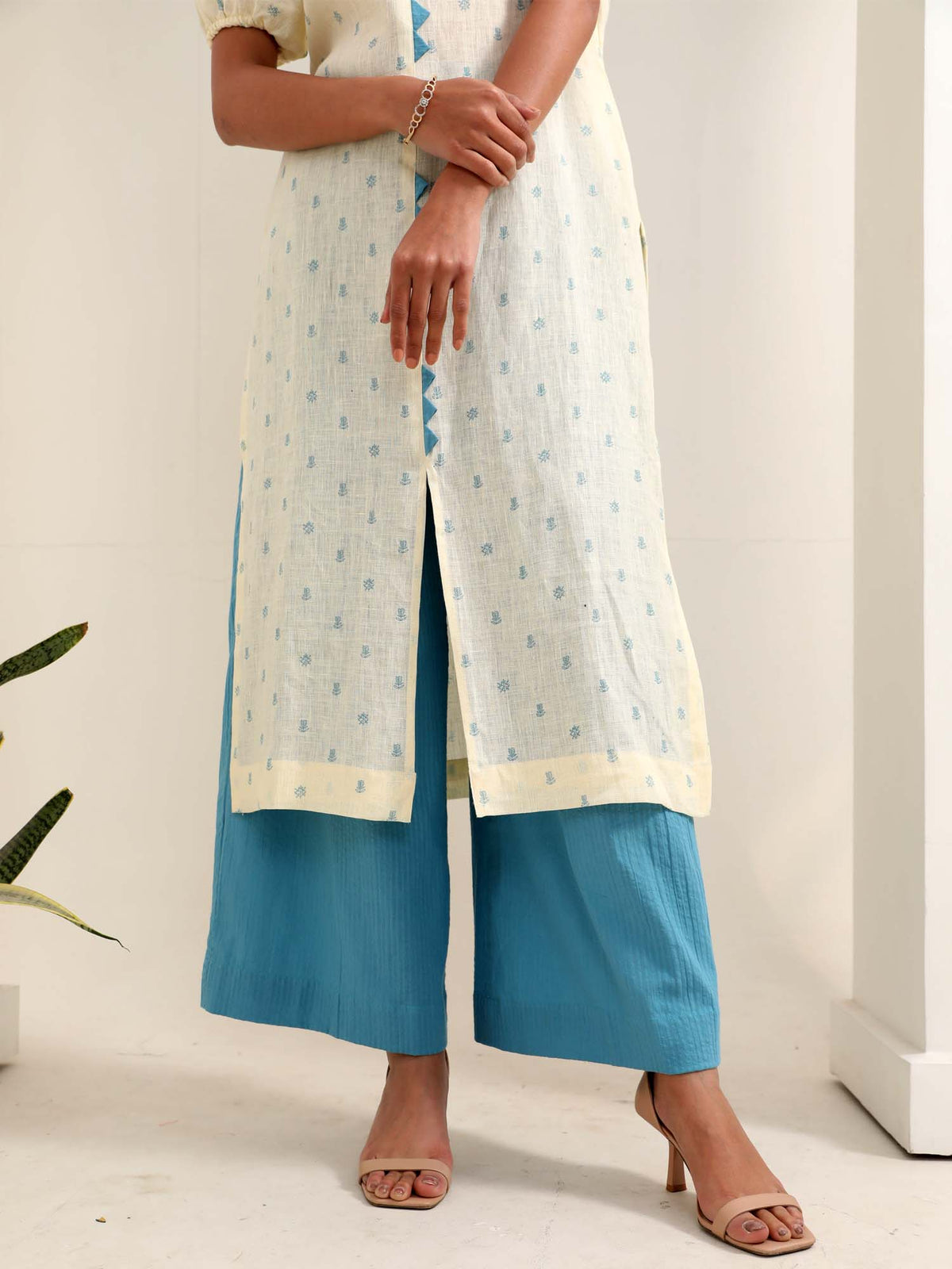 Dayflower Linen kurta pant set