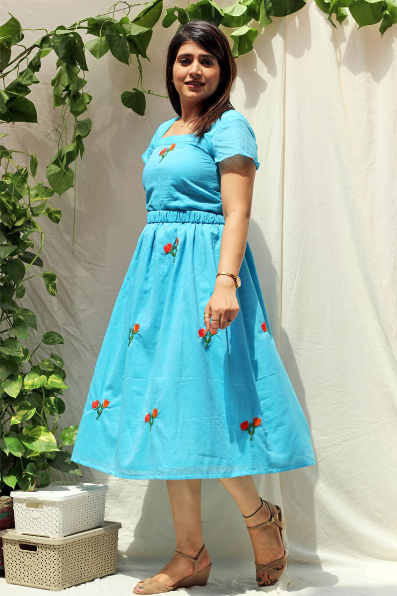 Chic Blue Floral Embroidered Dress